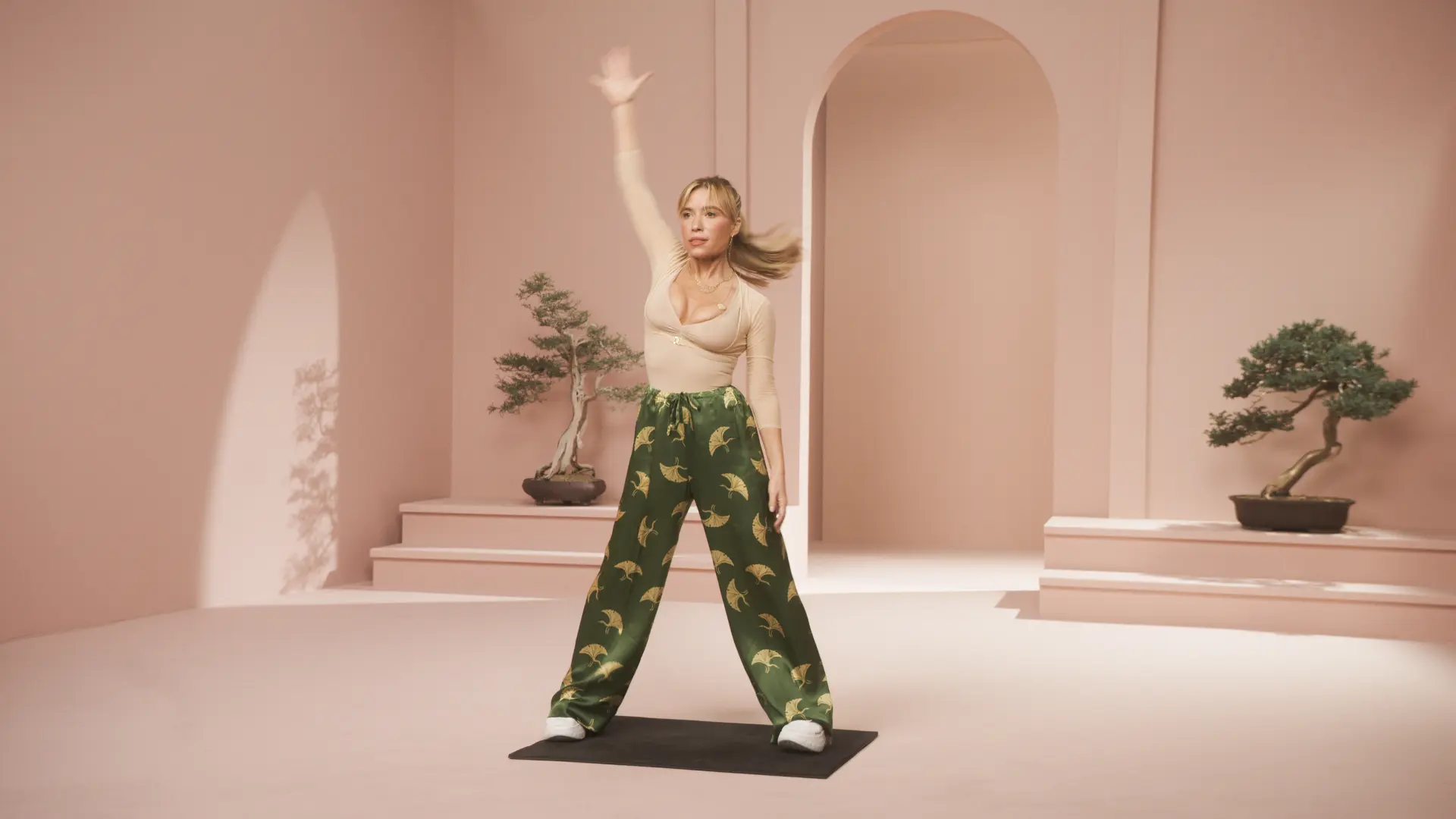 TRACY ANDERSON WORKOUT ANDERSON GREEN FIT 5 MIN FREE ARM v1.1.00 01 35 23.Still001